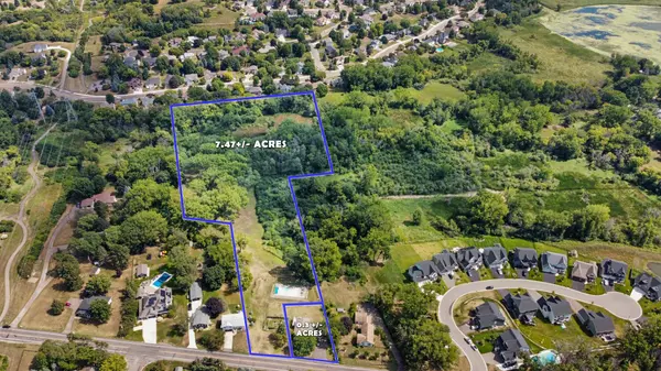 3032 Labore RD, Little Canada, MN 55109