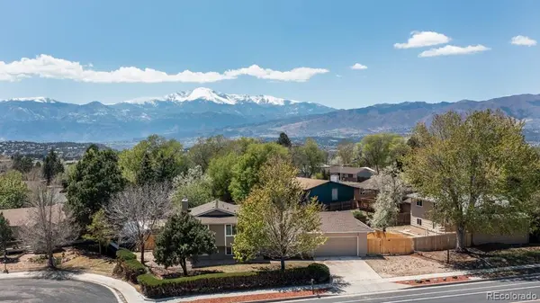 6060 Flintridge DR, Colorado Springs, CO 80918