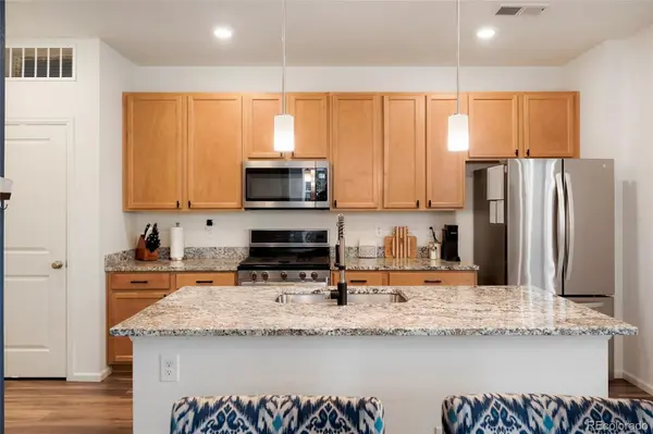 20876 E 61st DR, Aurora, CO 80019