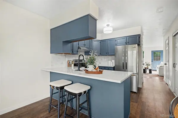 2537 E Nichols CIR, Centennial, CO 80122