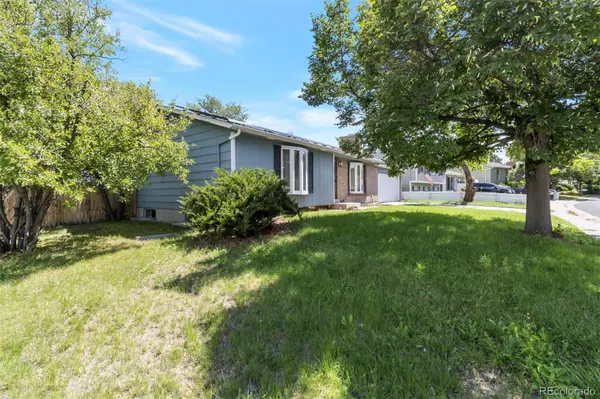1204 S Salida WAY, Aurora, CO 80017