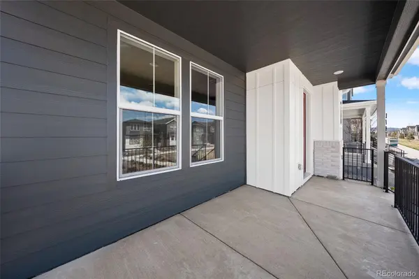 8741 Whiteclover ST, Littleton, CO 80125