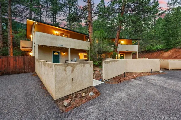 4840-4860 Pikes Peak HWY, Cascade, CO 80809