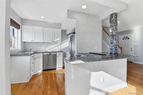 2823 Jasmine ST, Denver, CO 80207