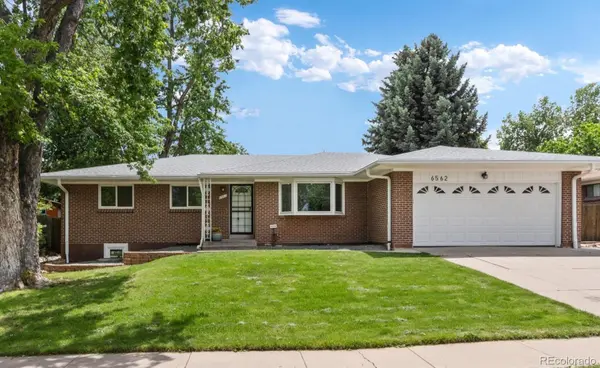 6562 E Cornell AVE, Denver, CO 80224