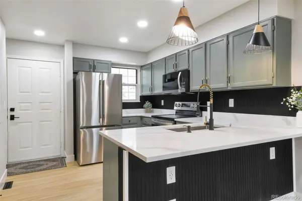 11149 W 17th AVE #104, Lakewood, CO 80215