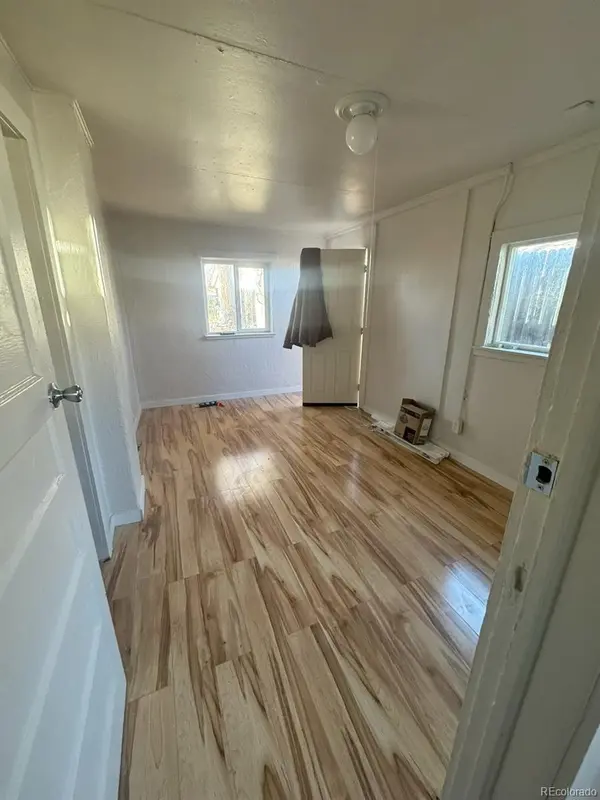 1956 Rosemary ST, Denver, CO 80220