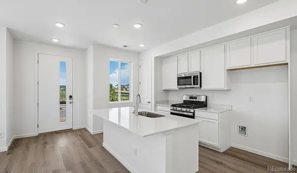 21371 E 67th AVE, Aurora, CO 80019