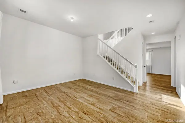 919 N Undergrove WAY, Aurora, CO 80018