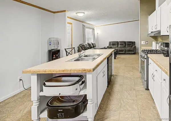 4211 E 100th AVE, Thornton, CO 80229