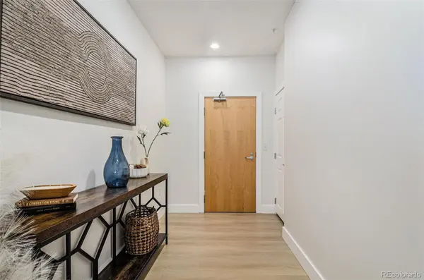 1630 N Clarkson ST #504, Denver, CO 80218