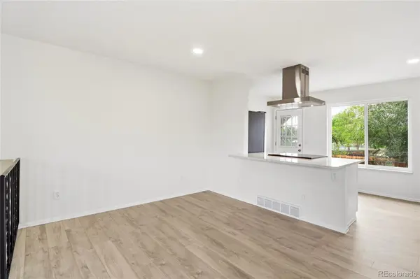 3227 S Hoyt WAY, Lakewood, CO 80227