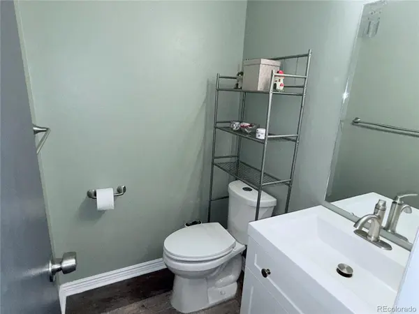 5672 S Lowell BLVD, Littleton, CO 80123