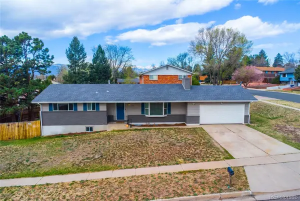 2122 Sussex LN, Colorado Springs, CO 80909