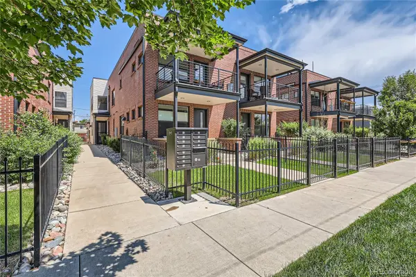 1424 Knox CT, Denver, CO 80204