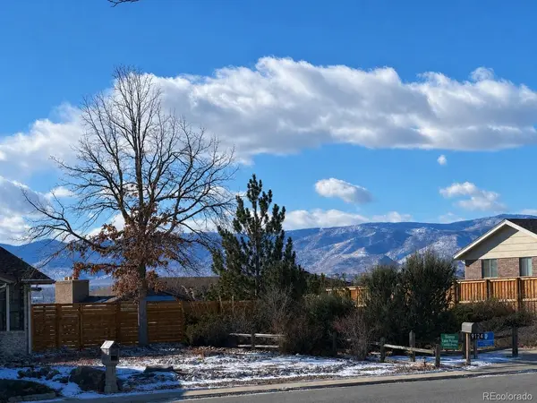 9093 W Warren DR, Lakewood, CO 80227