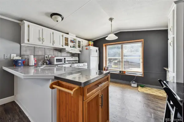 9400 Elm CT, Denver, CO 80260