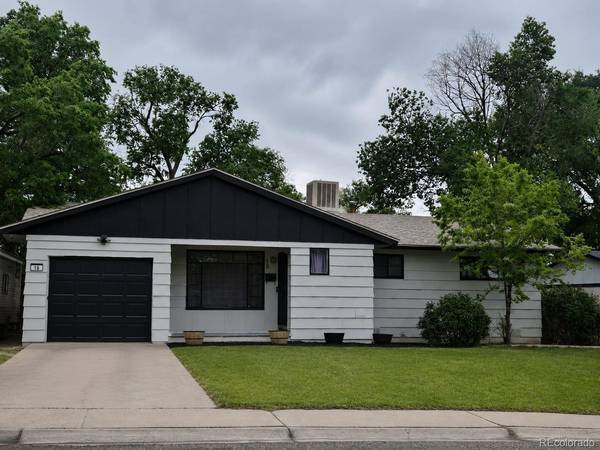 18 Dundee LN, Pueblo, CO 81001