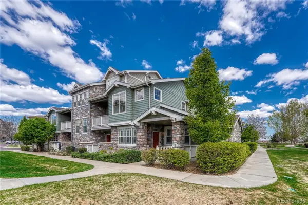 8460 Canyon Rim TRL #4, Englewood, CO 80112