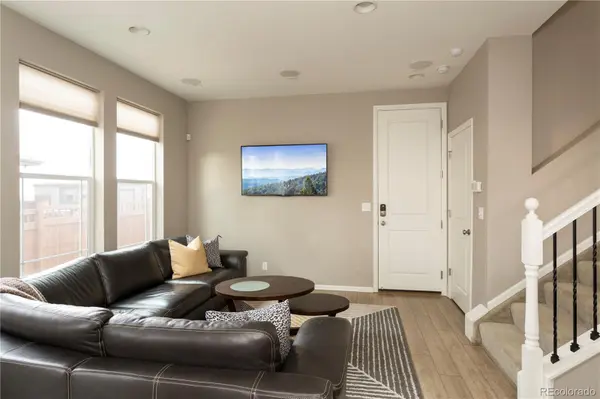 2834 Macon WAY, Denver, CO 80238