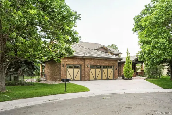 4794 W Hinsdale CT, Littleton, CO 80128