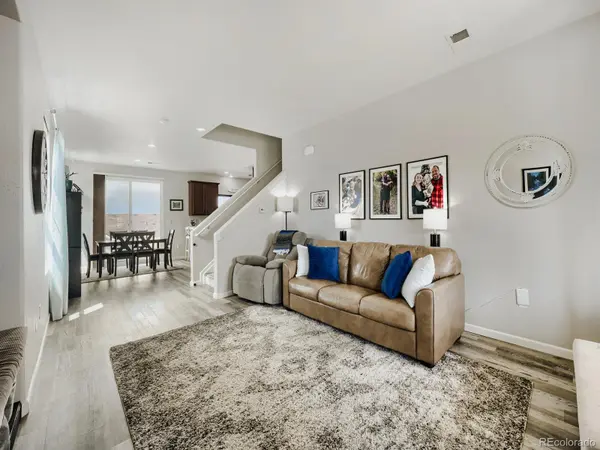 2094 Coach House LOOP, Castle Rock, CO 80109