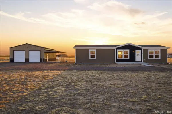 8 Brown DR, Wiggins, CO 80654