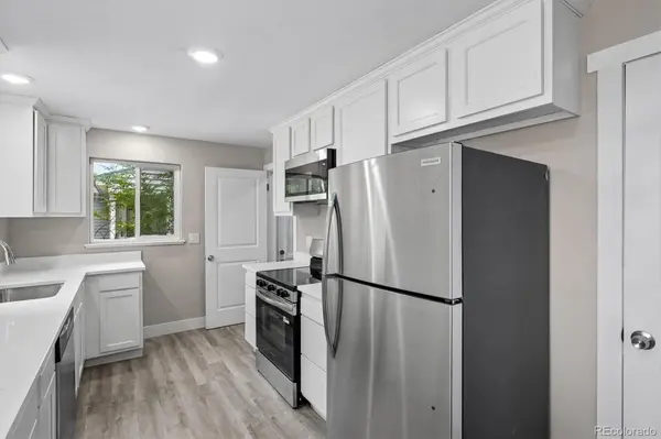 9801 E 8th AVE, Aurora, CO 80010