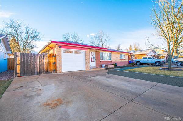 1543 S Benton ST, Lakewood, CO 80232