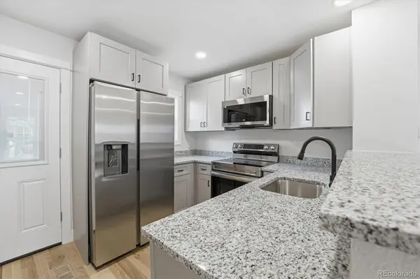 9800 W Cornell PL, Lakewood, CO 80227
