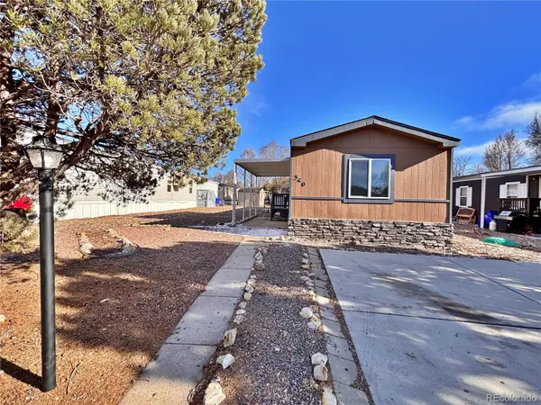 1095 Western DR, Colorado Springs, CO 80915