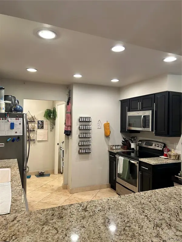 4250 S Olive ST #106, Denver, CO 80237