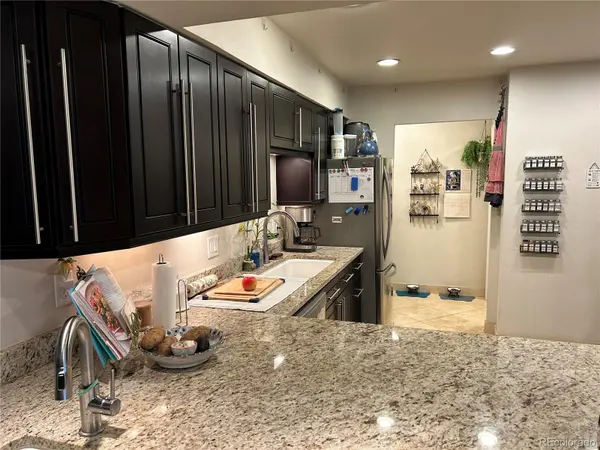 4250 S Olive ST #106, Denver, CO 80237