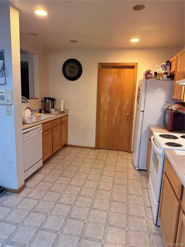 7924 S Kalispell WAY, Englewood, CO 80112