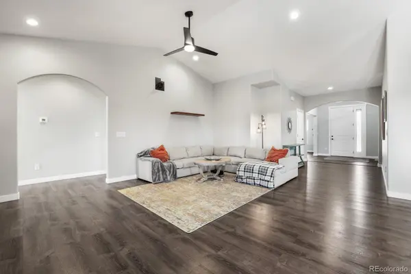 1180 N Saddle Ridge LN, Pueblo, CO 81007
