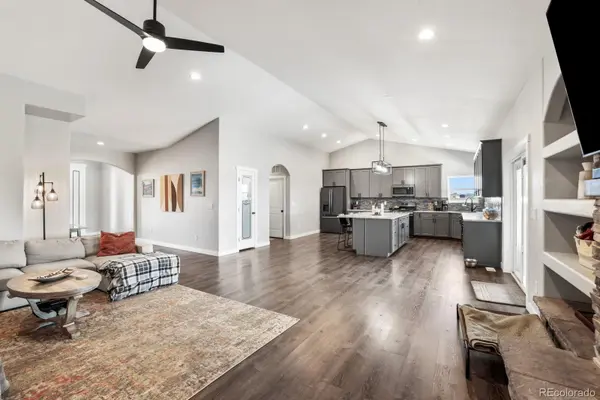 1180 N Saddle Ridge LN, Pueblo, CO 81007