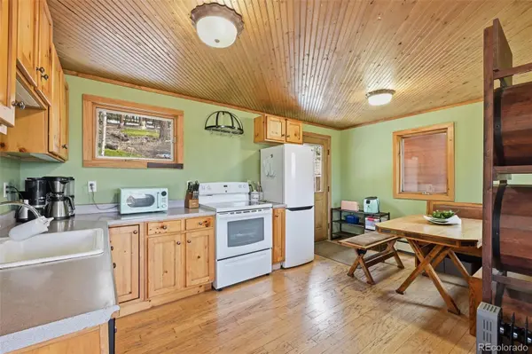 34089 Lyttle Dowdle DR, Golden, CO 80403