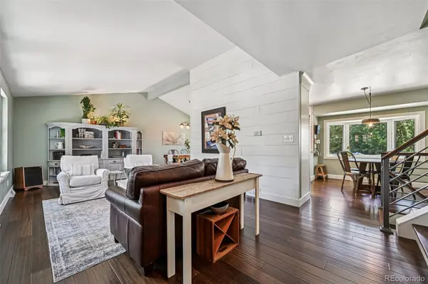 5873 W Maplewood DR, Littleton, CO 80123