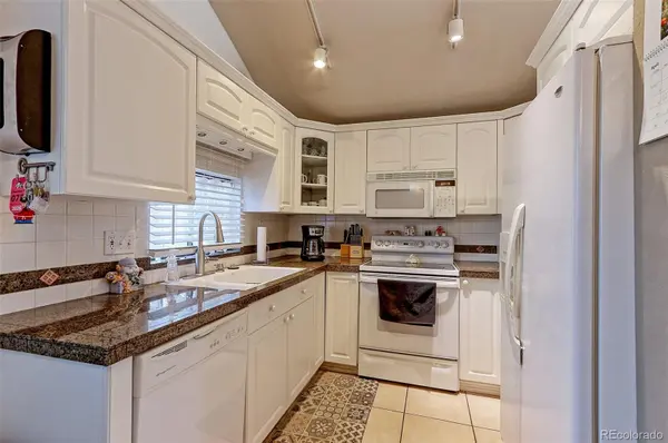 11941 E Cornell CIR, Aurora, CO 80014
