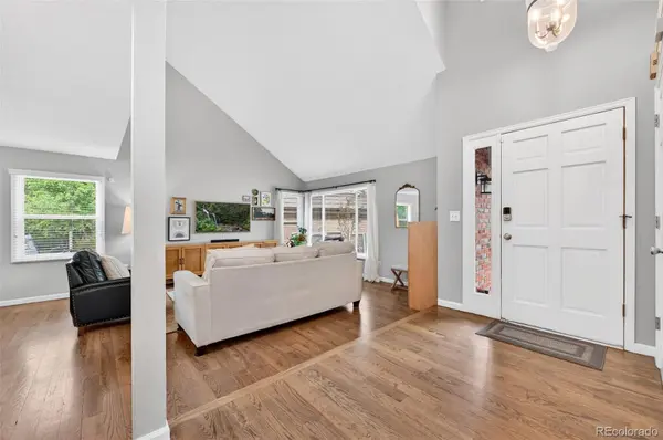 12 Willowleaf DR, Littleton, CO 80127