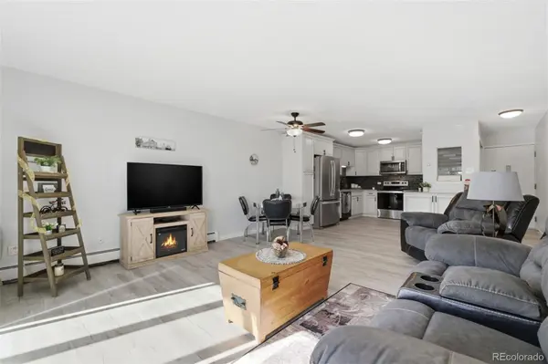 9380 E Center AVE #12A, Denver, CO 80247
