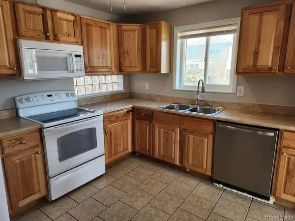 5455 E 36th AVE, Denver, CO 80207
