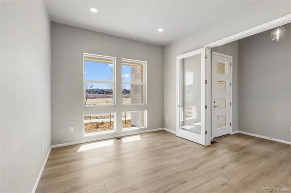 1933 S Eaton Park WAY, Aurora, CO 80016