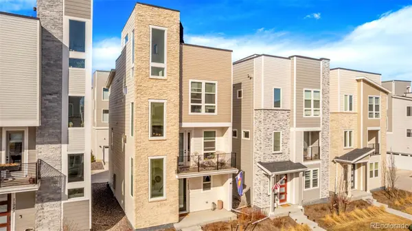 11232 W 53rd DR, Arvada, CO 80002