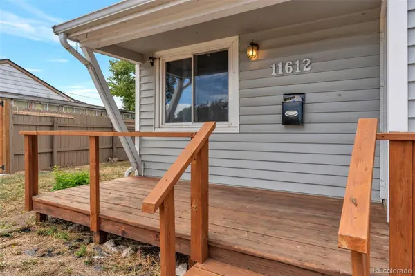11612 Del Mar Pkwy, Aurora, CO 80010