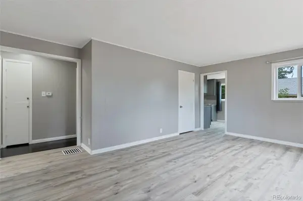 11612 Del Mar Pkwy, Aurora, CO 80010