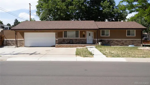 8235 W Florida AVE, Lakewood, CO 80232
