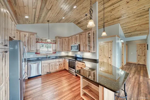 3561 Singletree RD, Hartsel, CO 80449