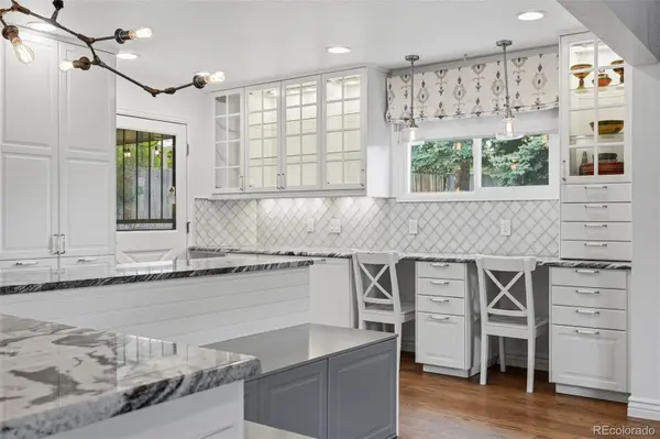 9056 E Colorado CIR, Denver, CO 80231