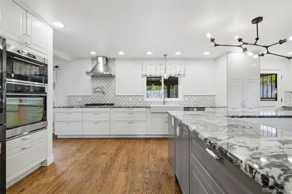 9056 E Colorado CIR, Denver, CO 80231